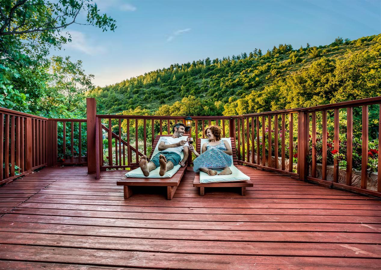 Spa In The Woods - B&B In Amirim Exterior photo